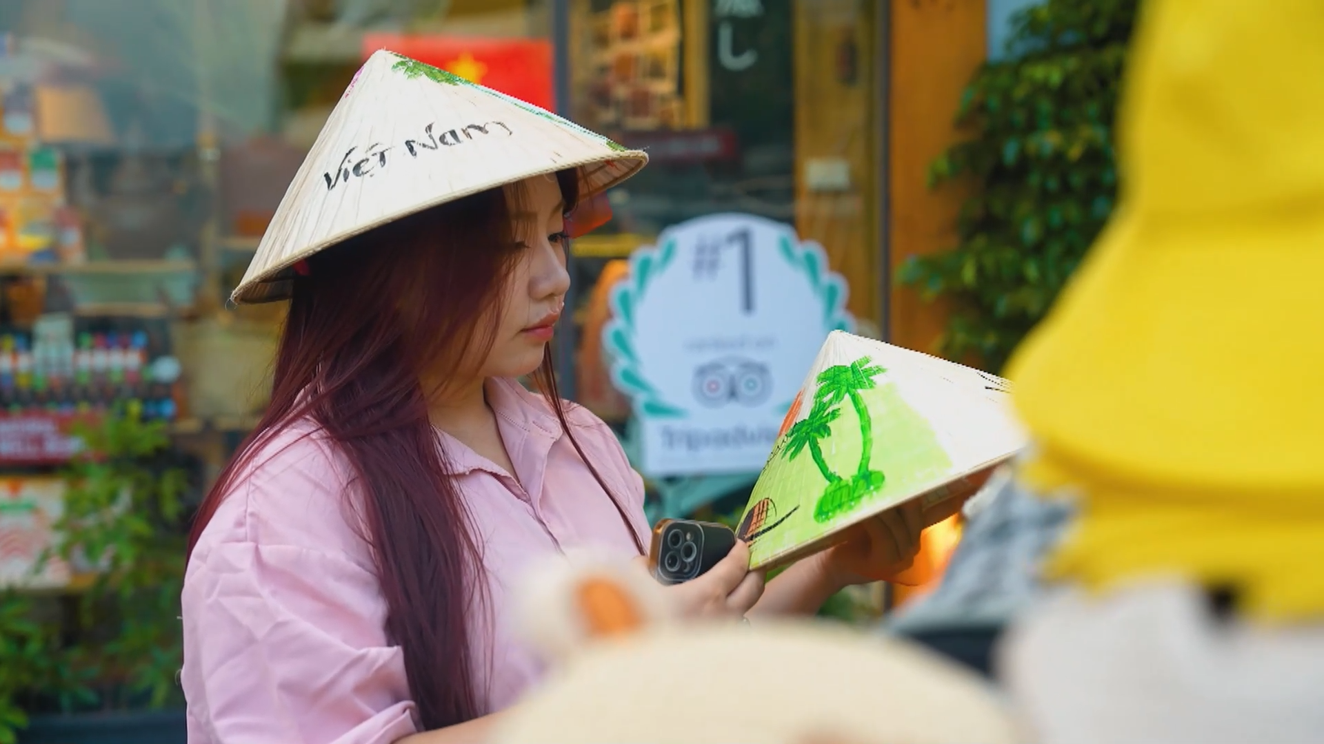 Hà Nội đẹp trong từng món quà nhỏ